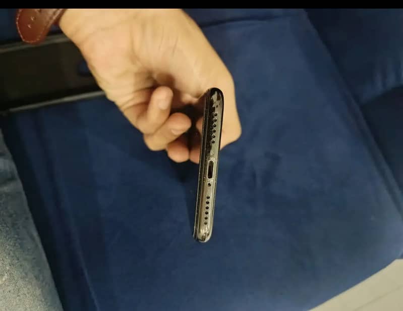 Iphone X 4