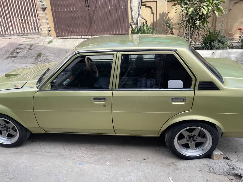 Corolla 1982 2