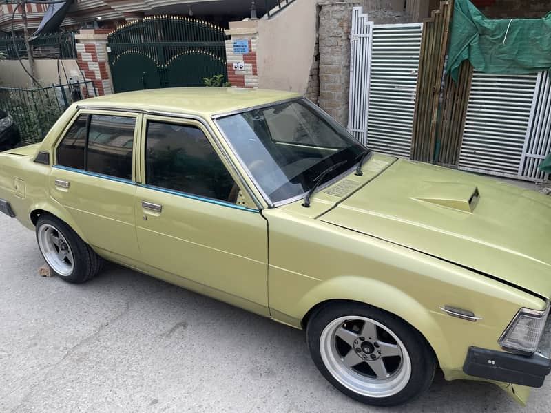 Corolla 1982 5