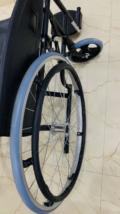 Used Wheelchair – Excellent Condition, Low Price