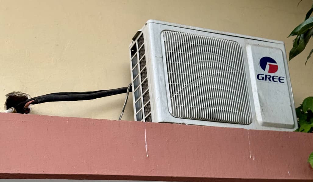 1 Ton Gree Split AC 1