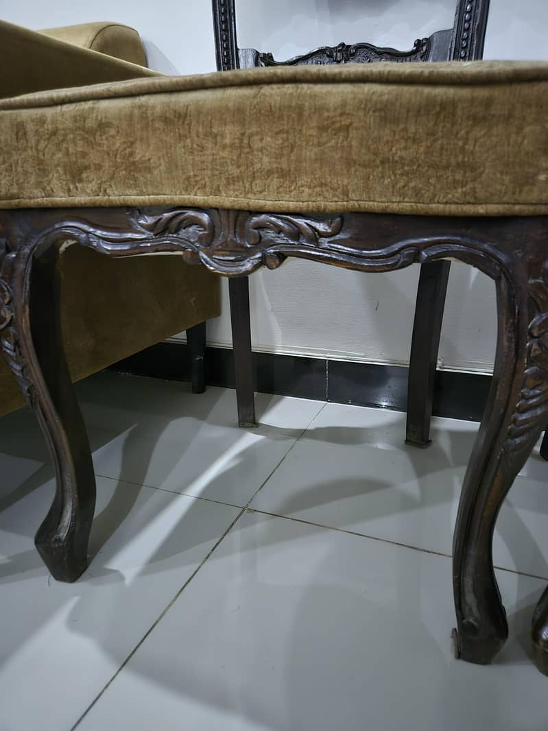 4 chinioti dining chairs 1
