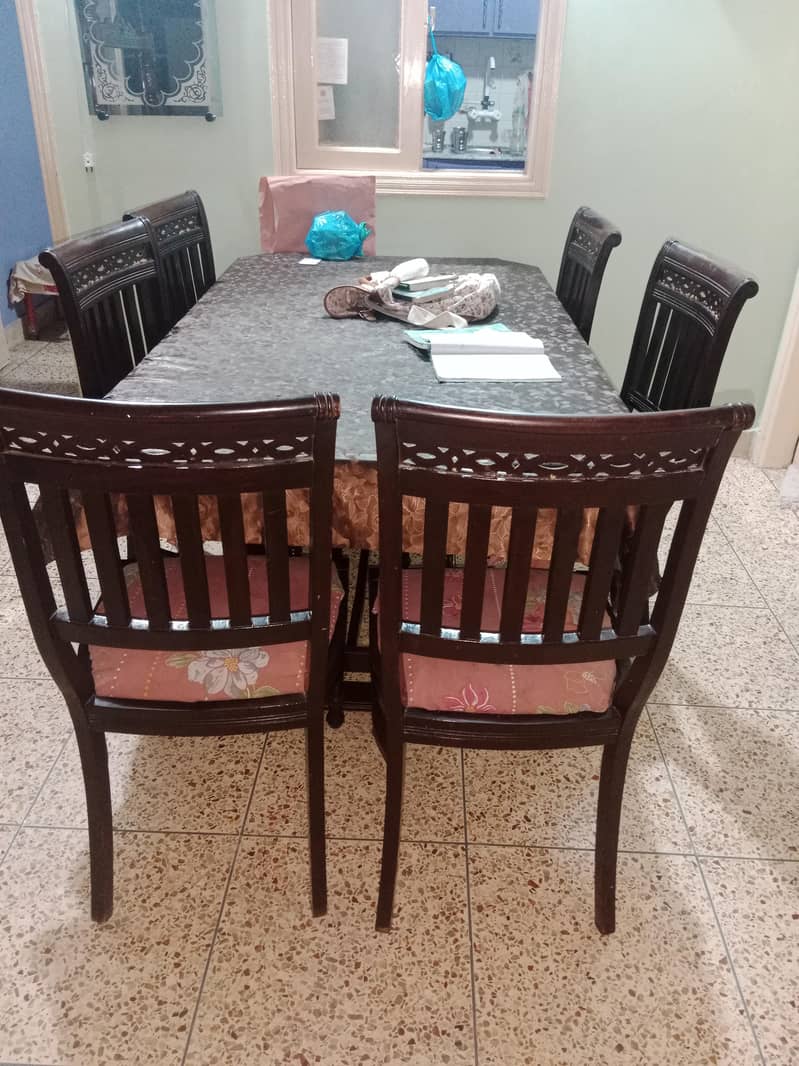 dinning table 0