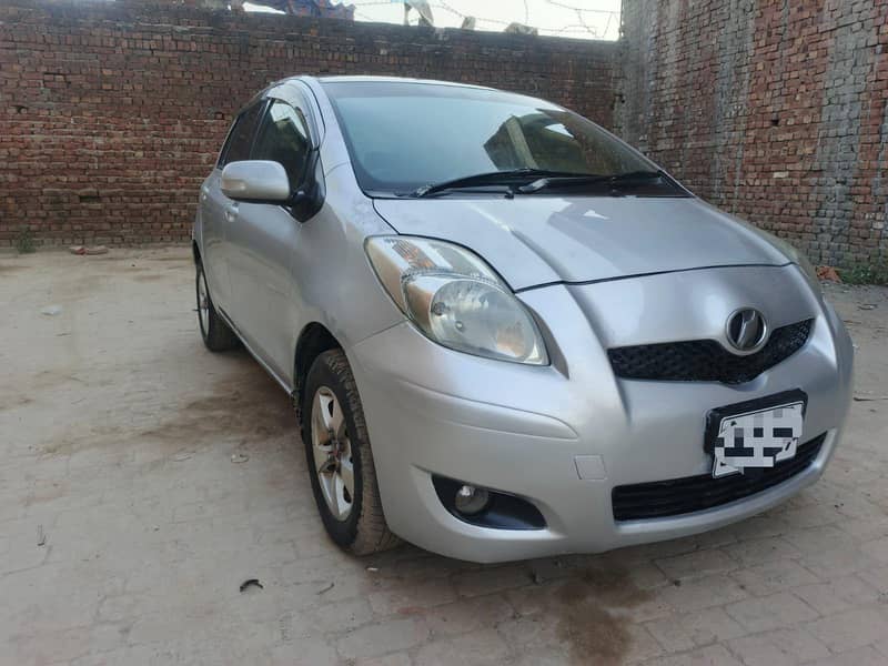 Vitz Genuine 4