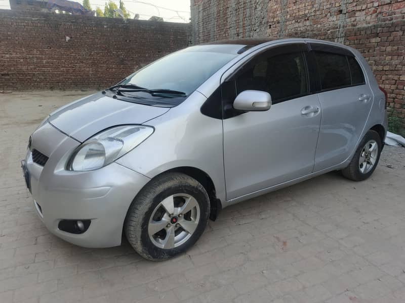 Vitz Genuine 3