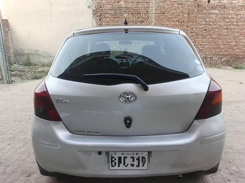Vitz Genuine 19
