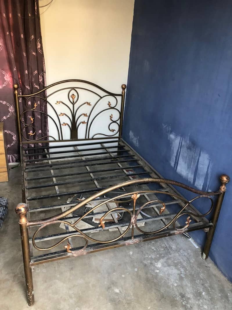2 single beds 1