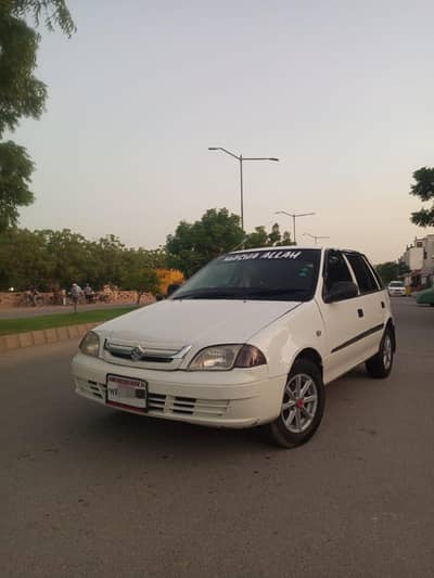 Suzuki VXRI Efi engine white colour