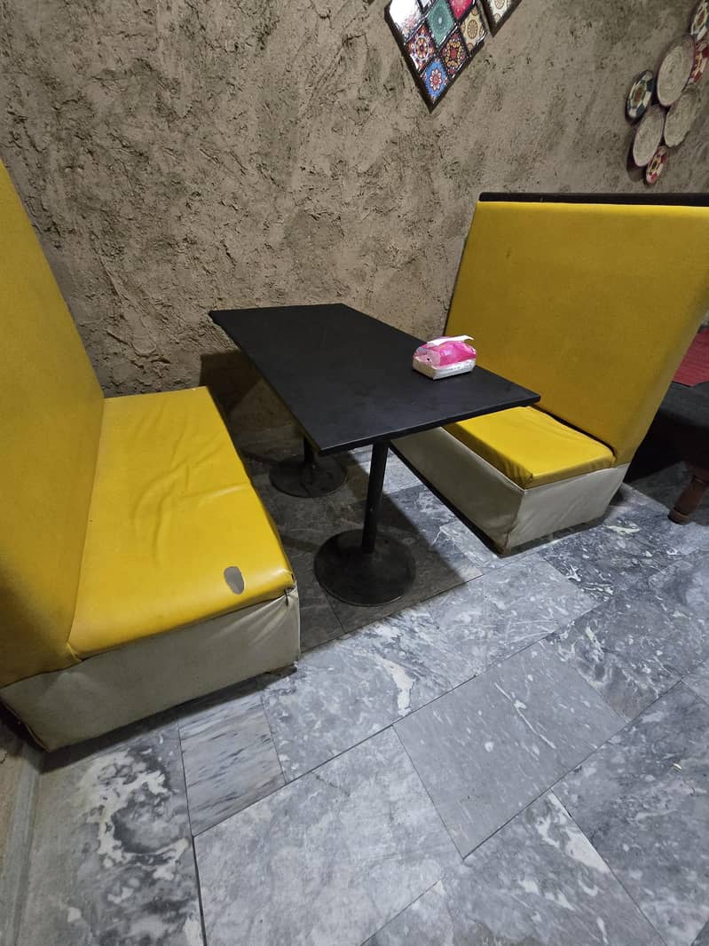 Cafe/Restaurant Sofa Set with Table 1