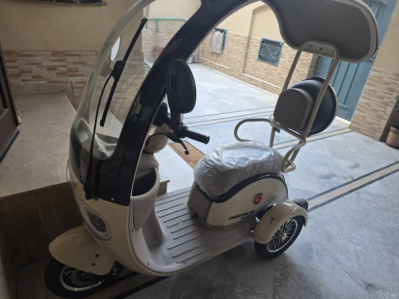 Premium plus E Vehicle. 0