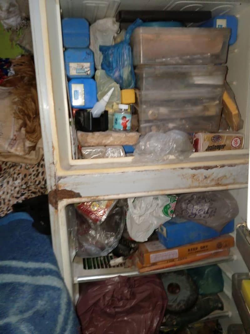 refrigerator 2