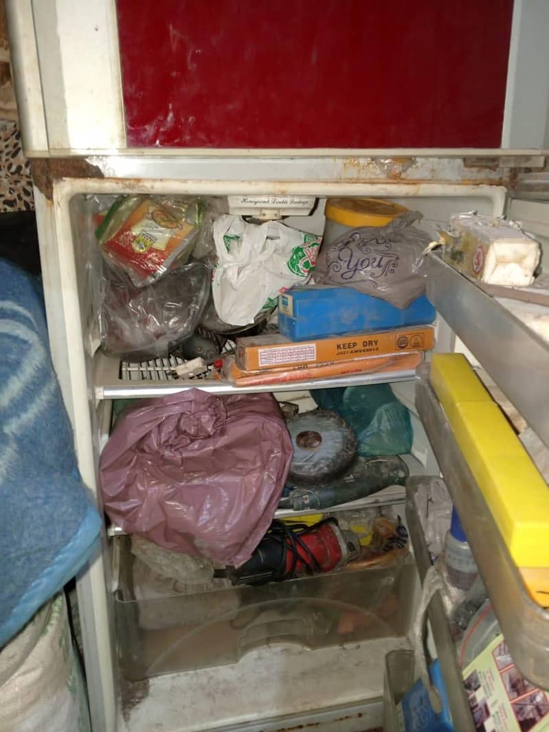 refrigerator 3