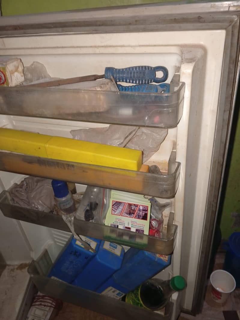 refrigerator 4