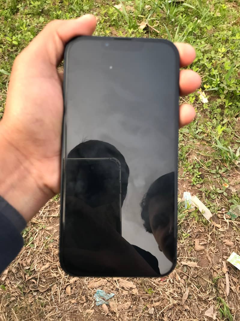 iPhone 13 5