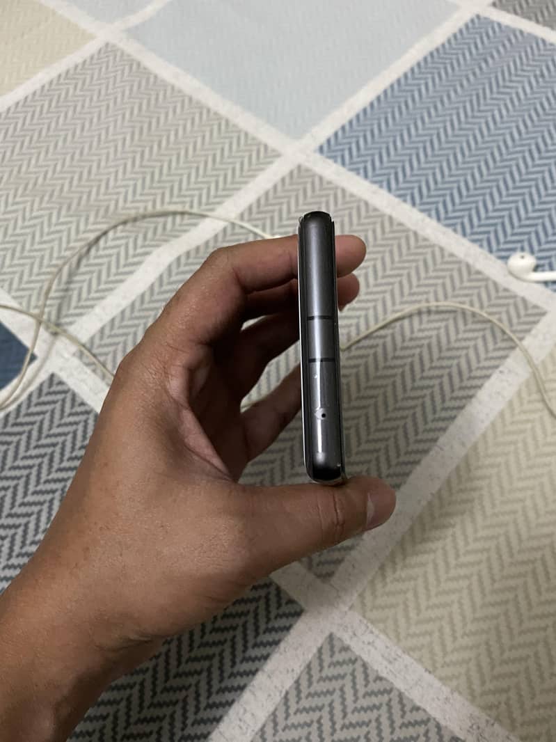 Google Pixel 7a 1