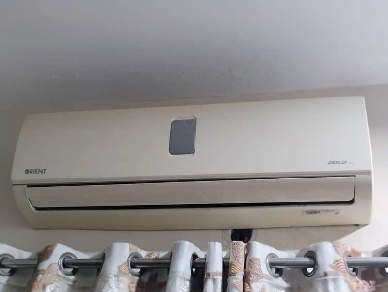 orient gold working split ac 0