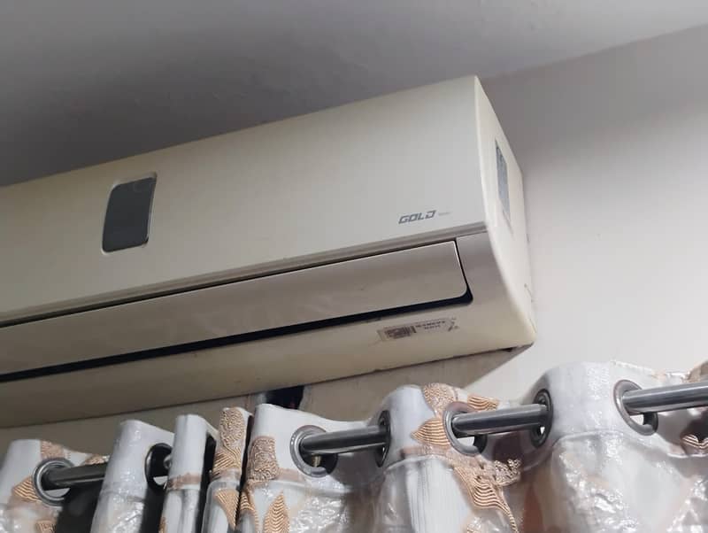 orient gold working split ac 3