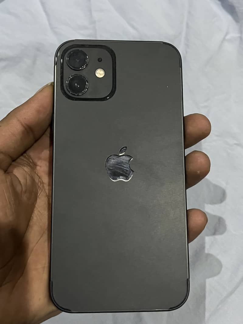 iPhone 12 3
