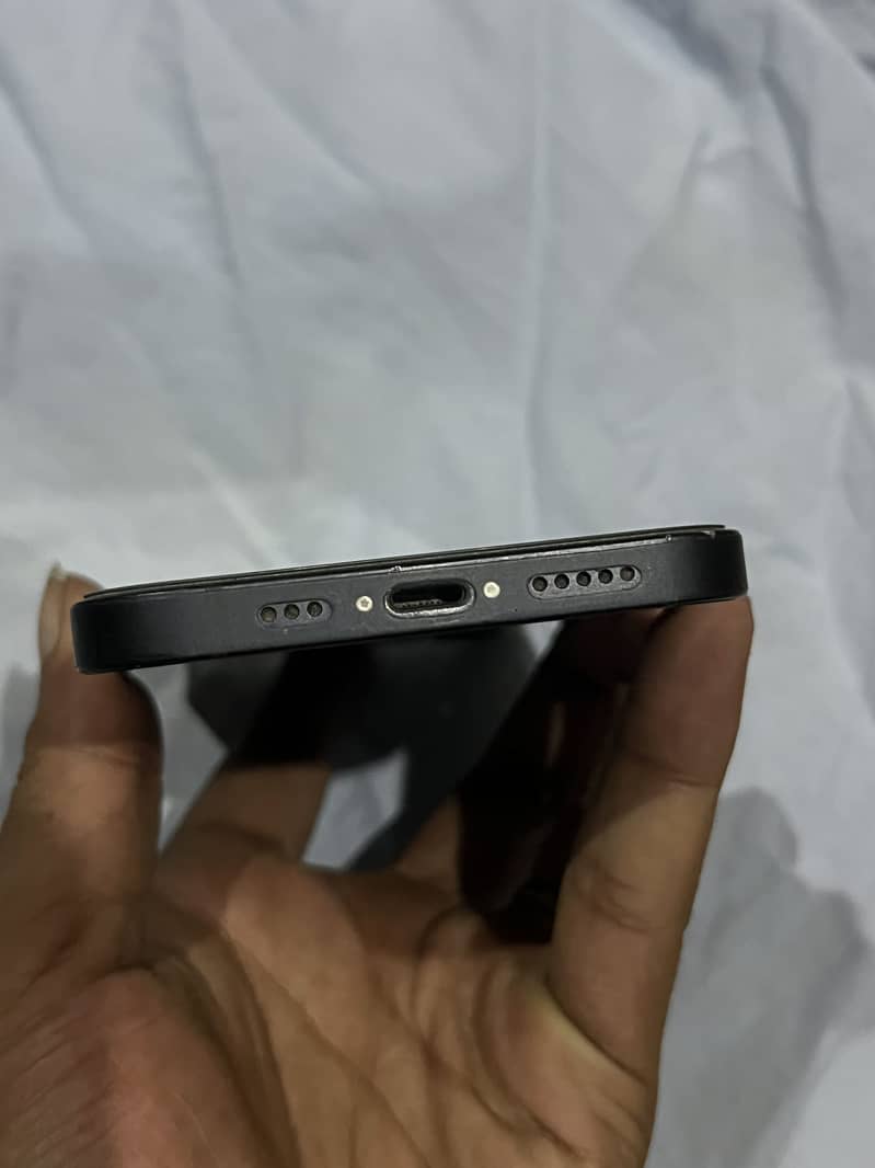 iPhone 12 5