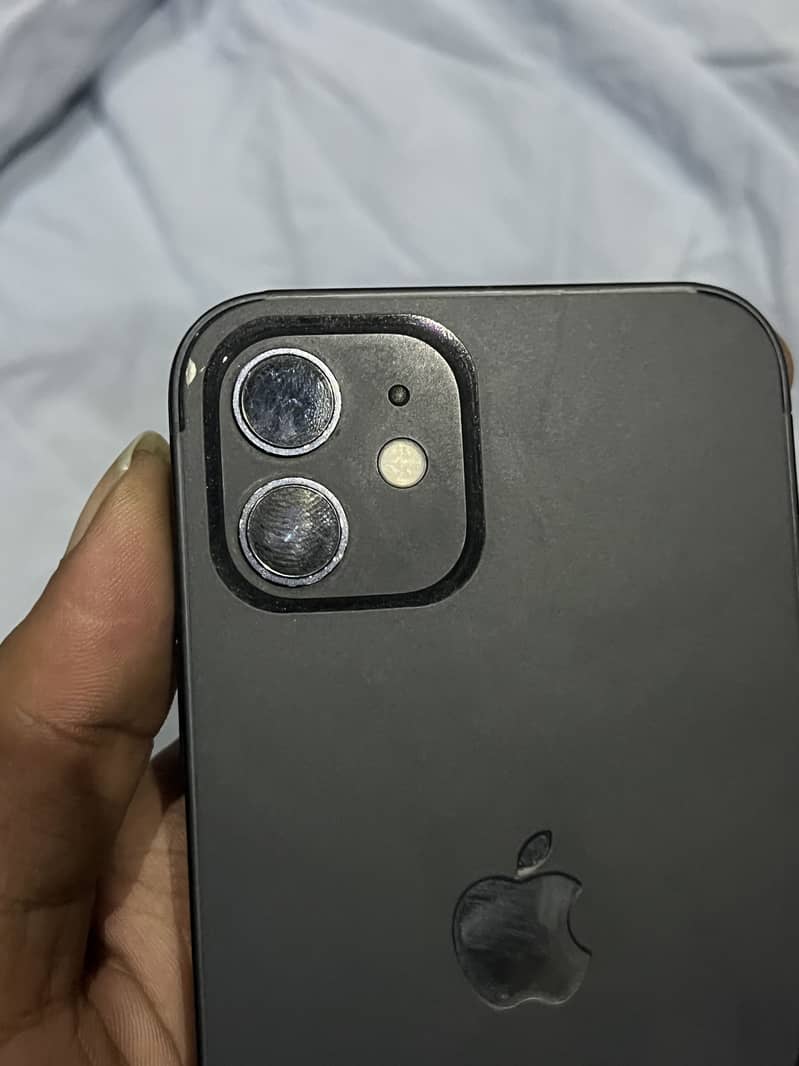 iPhone 12 6