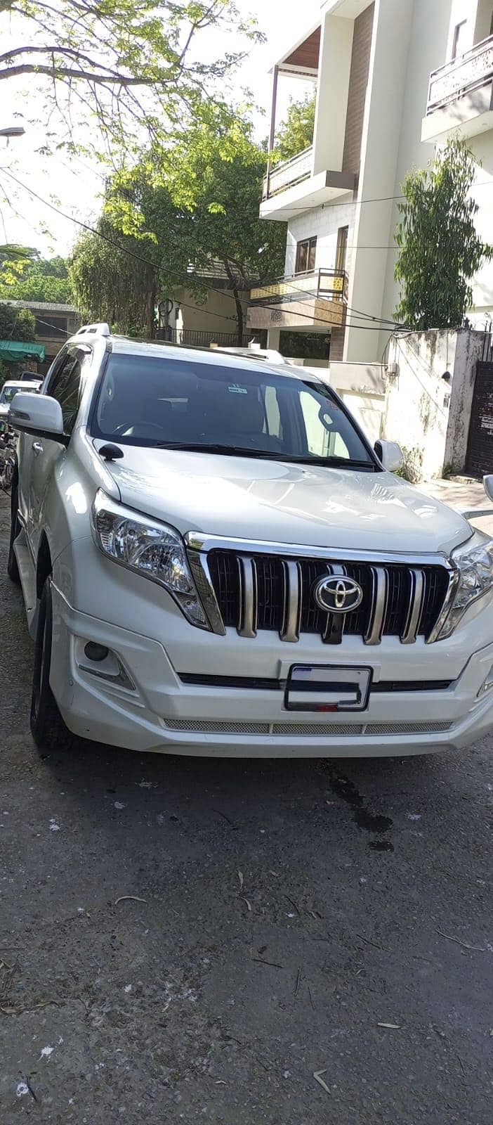 Prado TX Mint condition 1