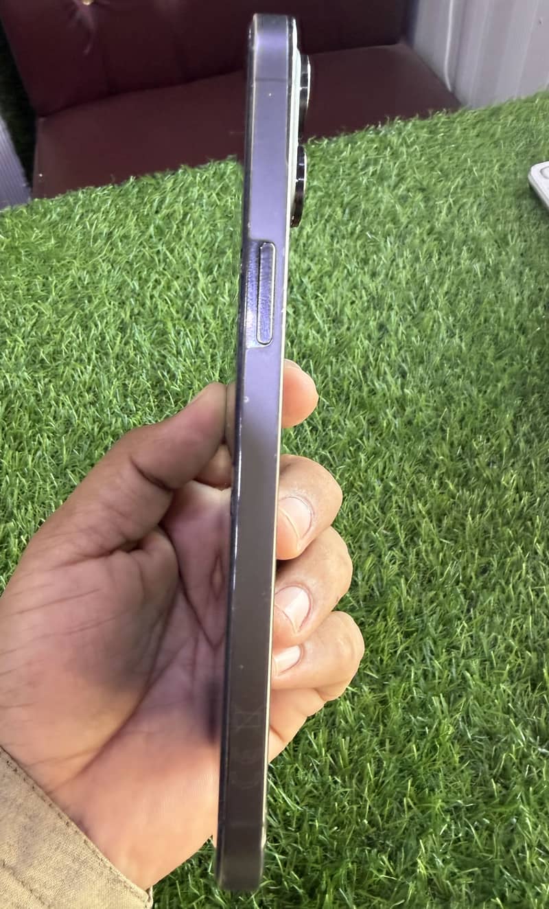 iPhone 0