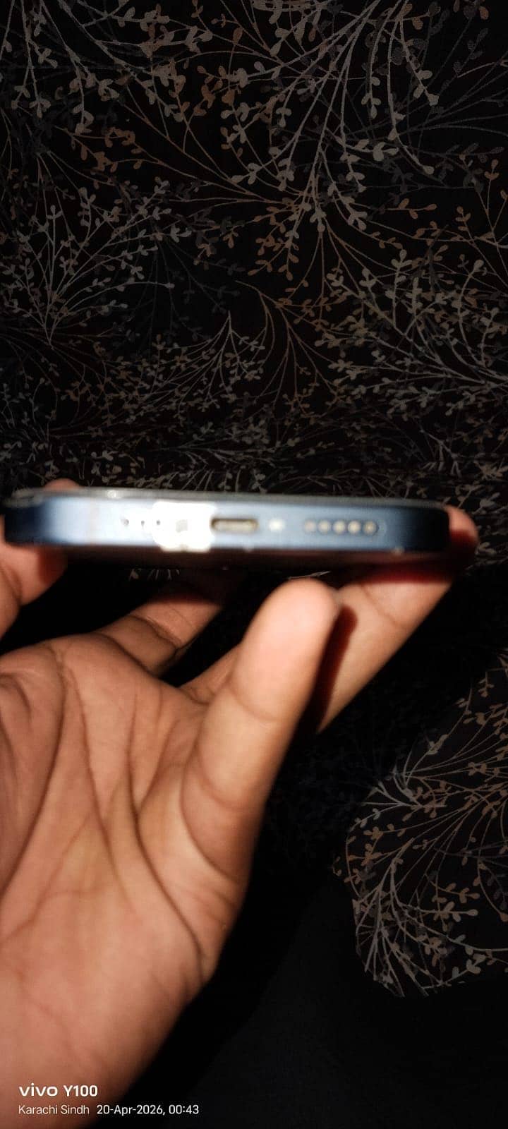 iPhone 12 1