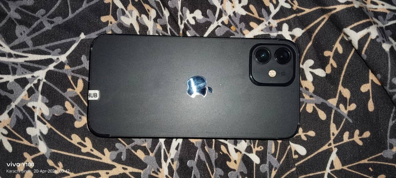 iPhone 12 3