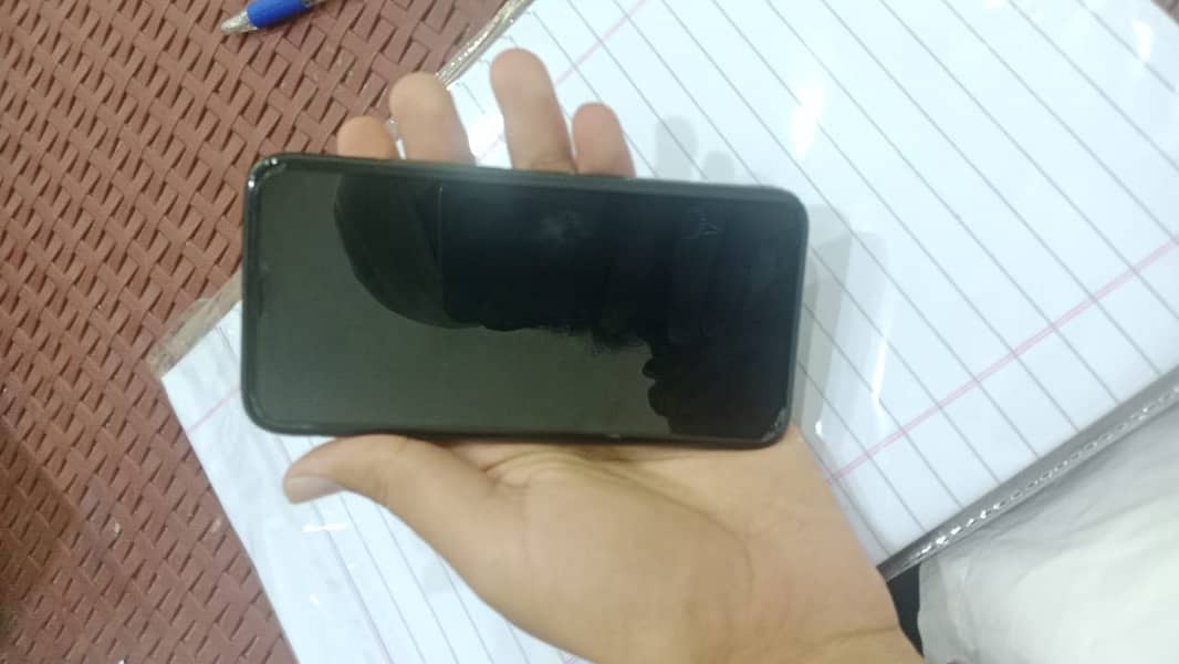 iPhone xs 4
