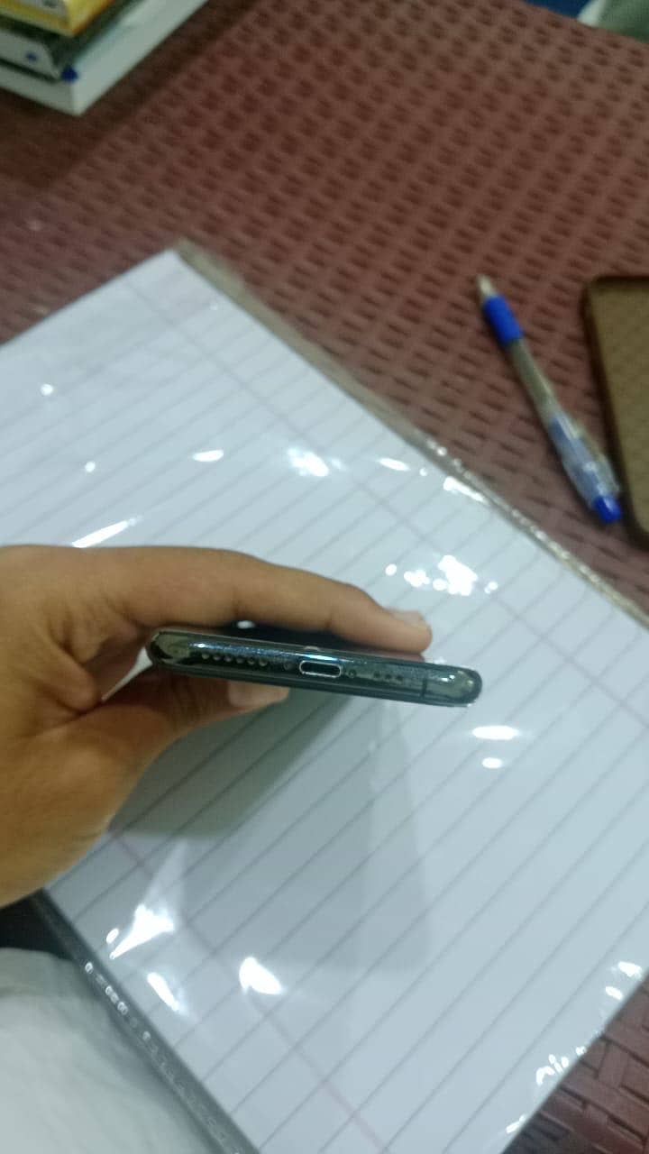 iPhone xs 5