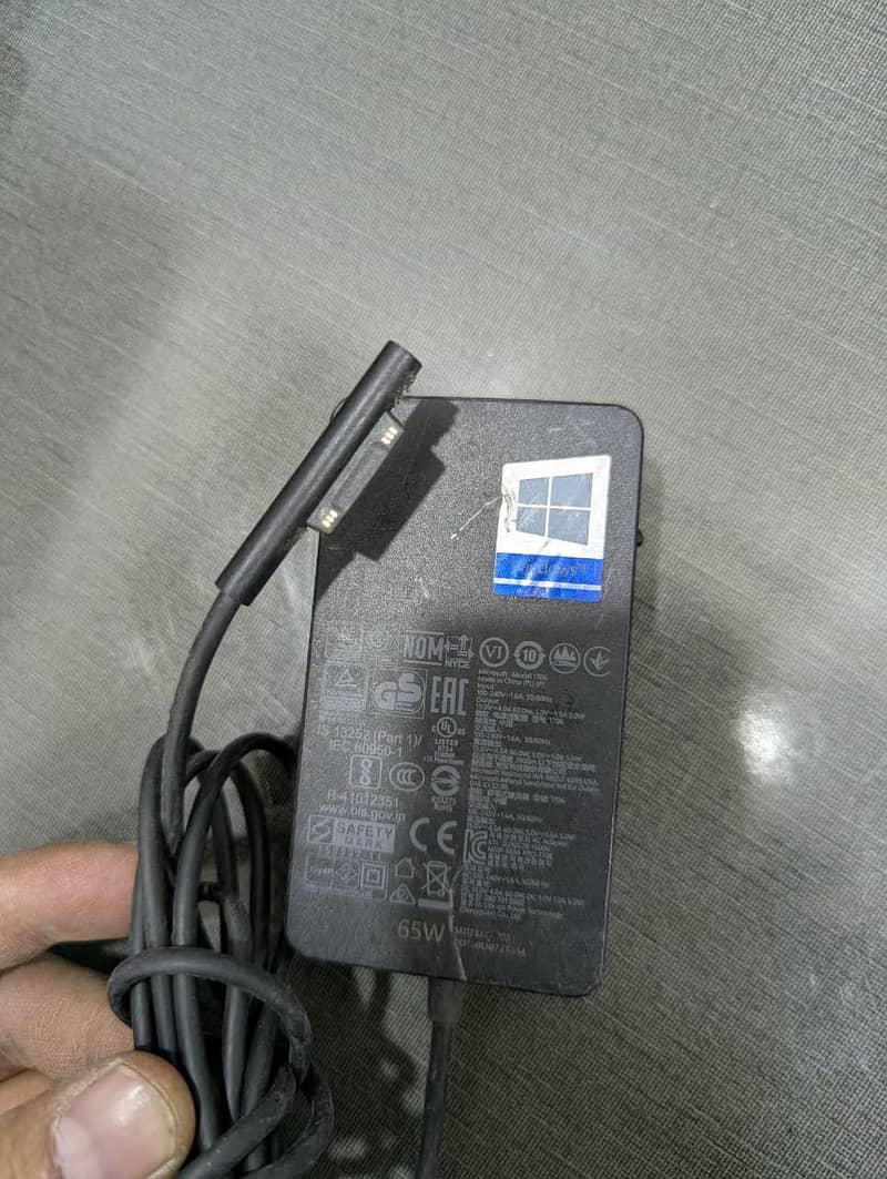 charger for surface 0