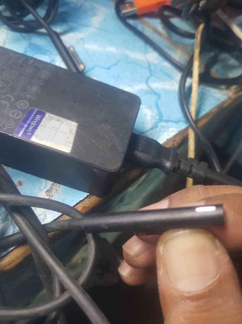 charger for surface 2