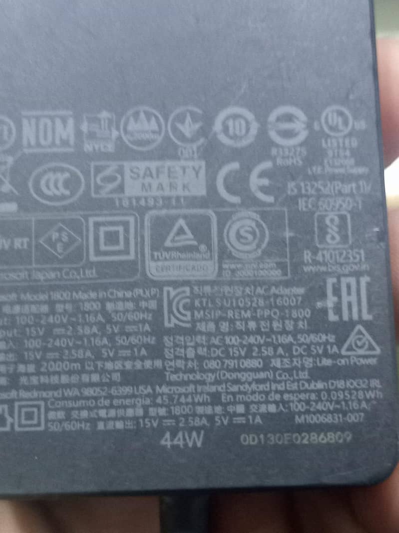 charger for surface 4