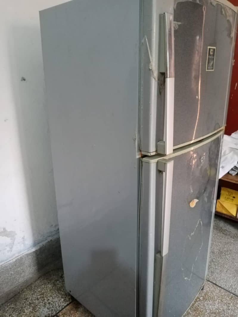 dawlance fridge 0