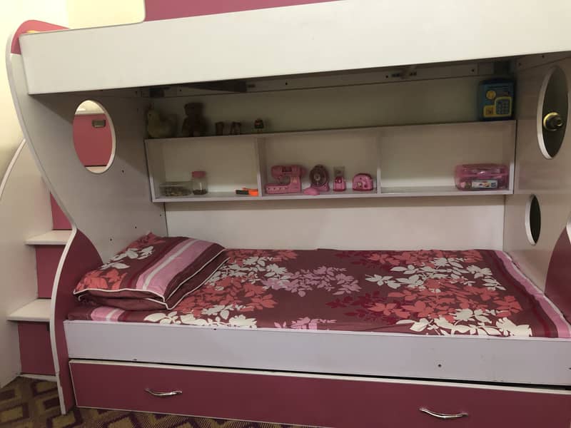Triple Bunk bed 1