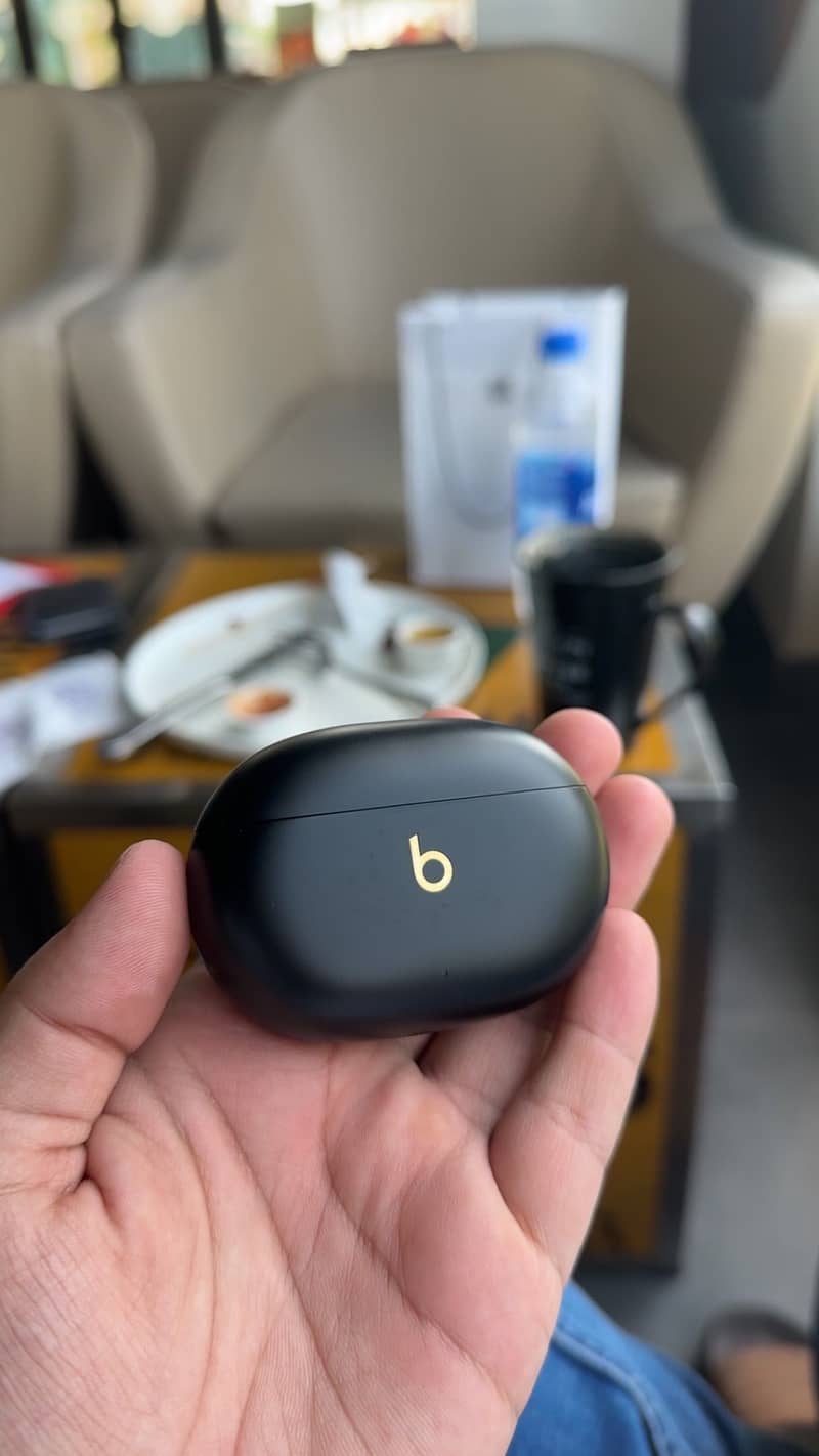 Beats Studio Buds+ 0