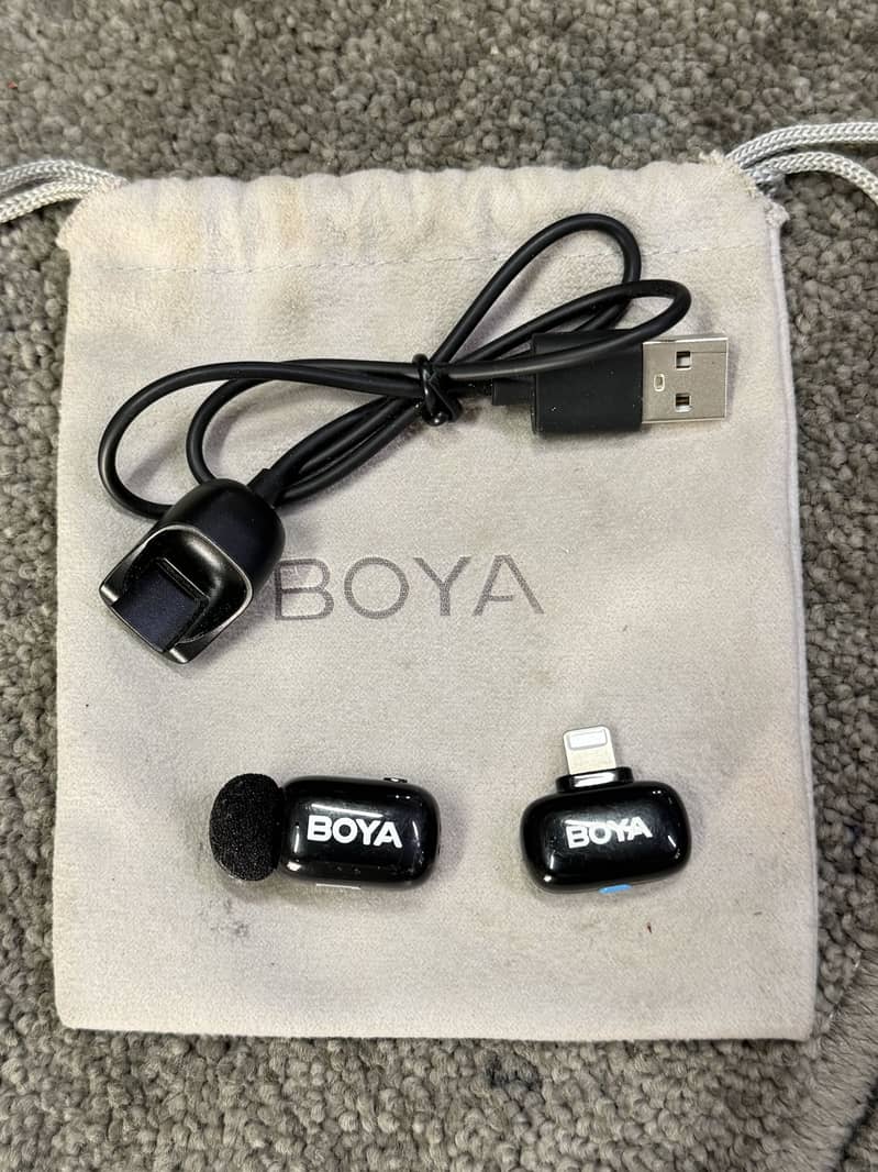 Boya mini microphone 0
