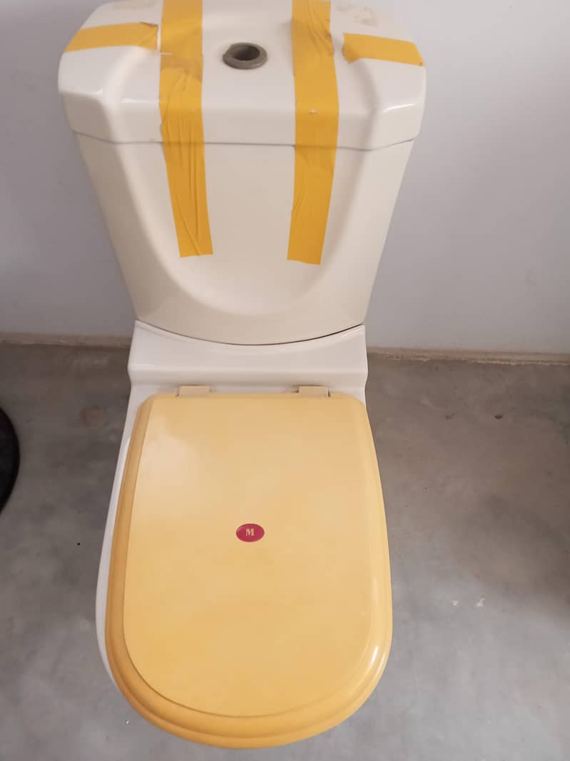Master Commode 5