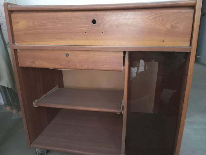 Computer Table 3
