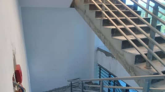 Building Sized 4500 Square Feet Is Available For Rent In G-8