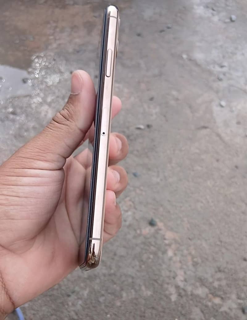 iphone 11 pro max 1