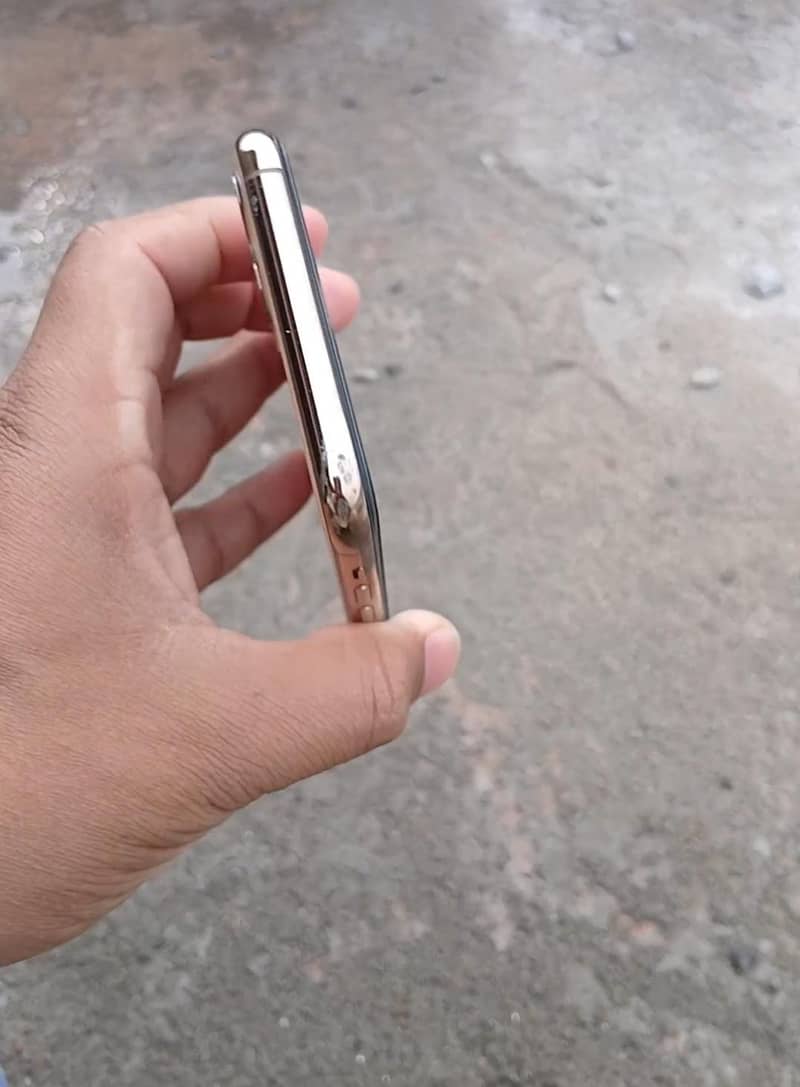 iphone 11 pro max 3