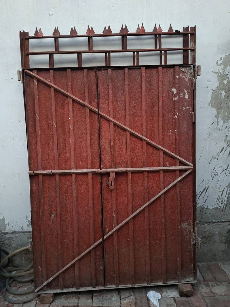 IRON GATE 1
