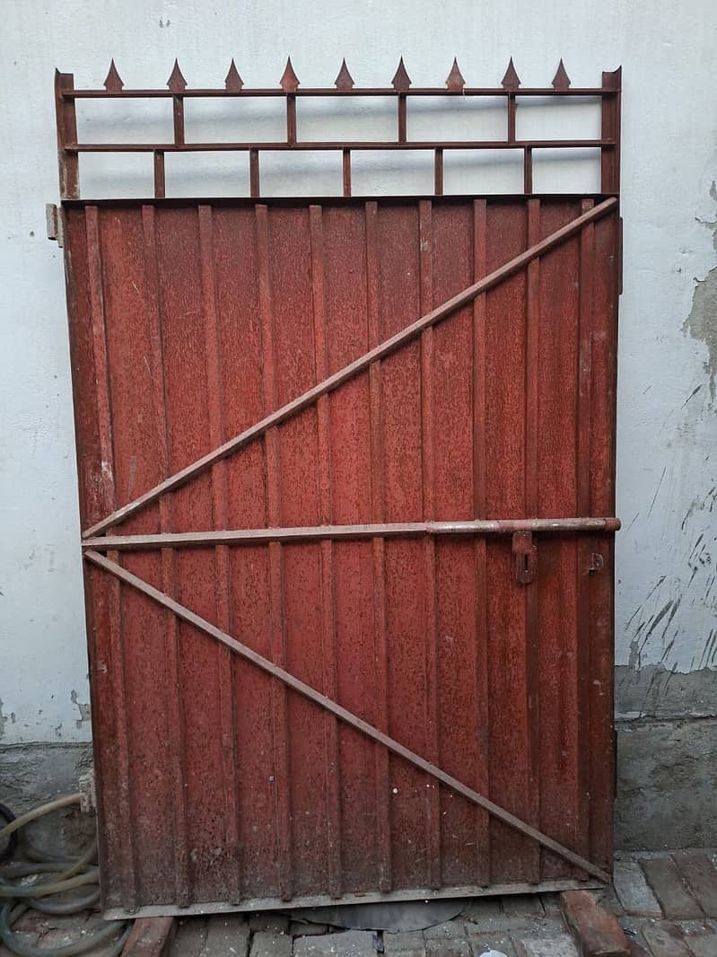 IRON GATE 5
