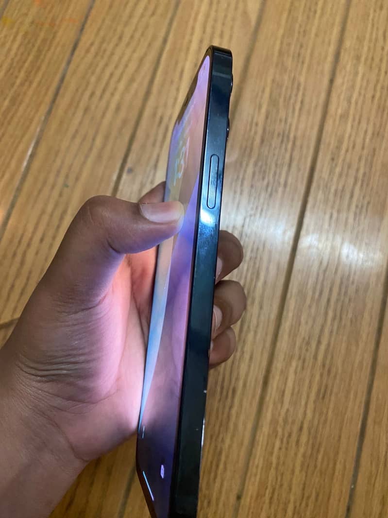 iPhone 12 Pro Max 7