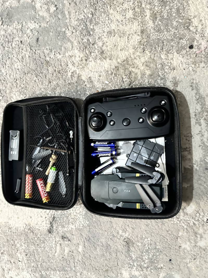 E58 foldable drone 0
