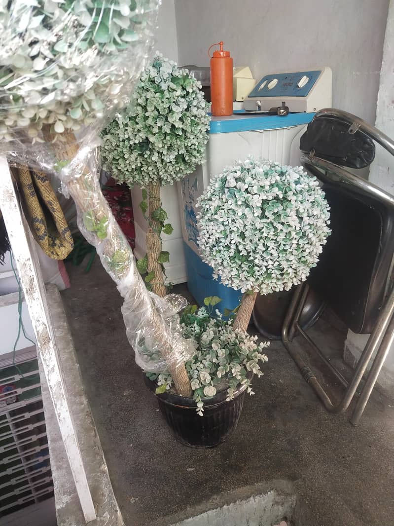 artificial tree 0