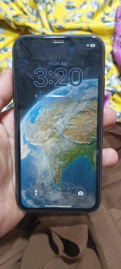 iphon 11 64 gb good condition non PTA jv