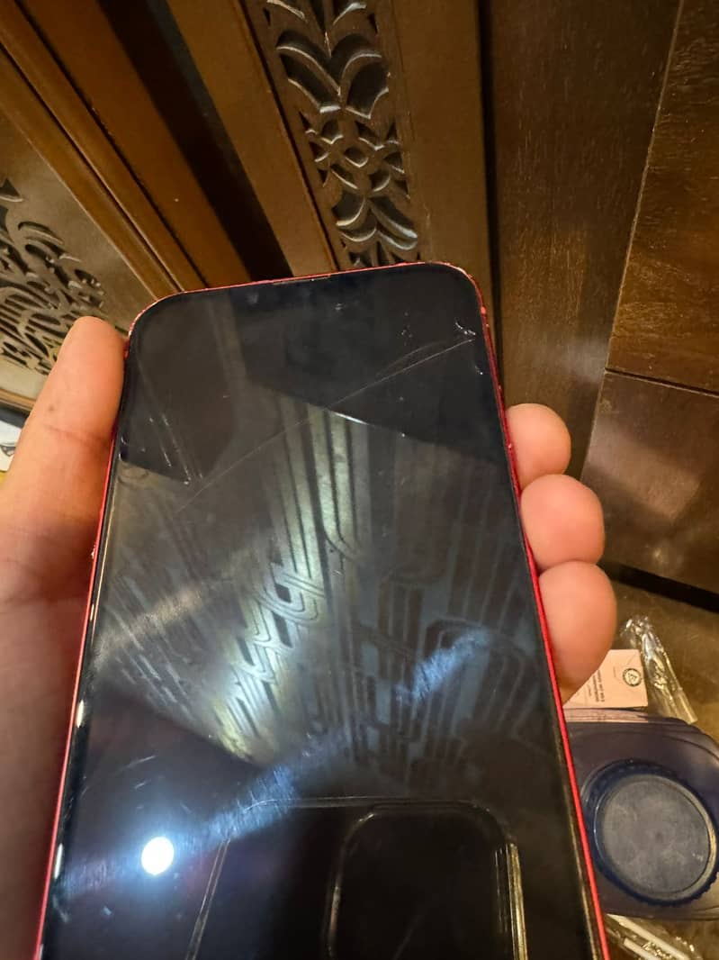 Apple iPhone 13 2