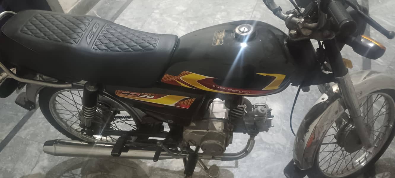 Dhoom 70cc 4